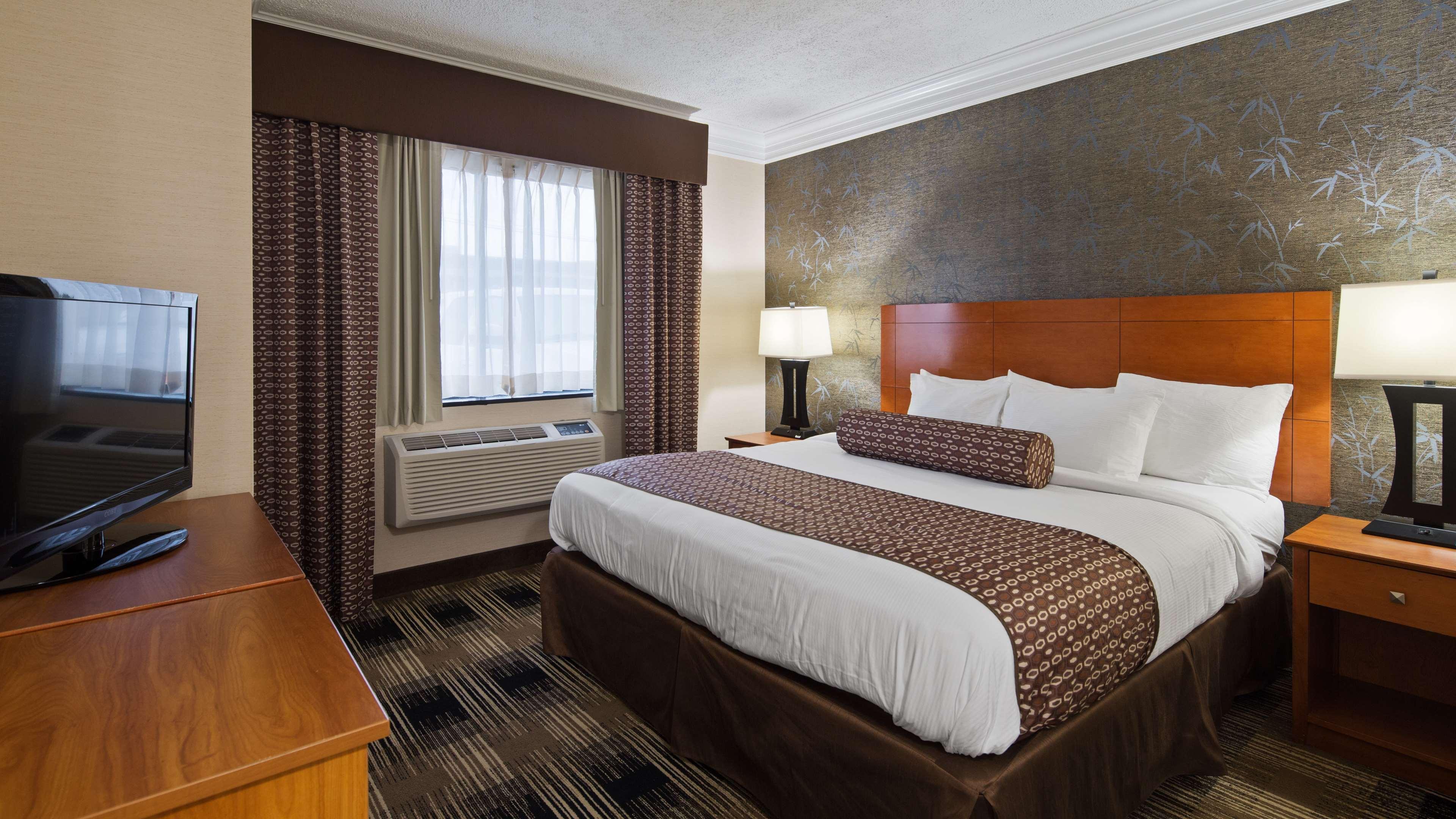 Best Western Inn At The Rochester Airport Exteriör bild