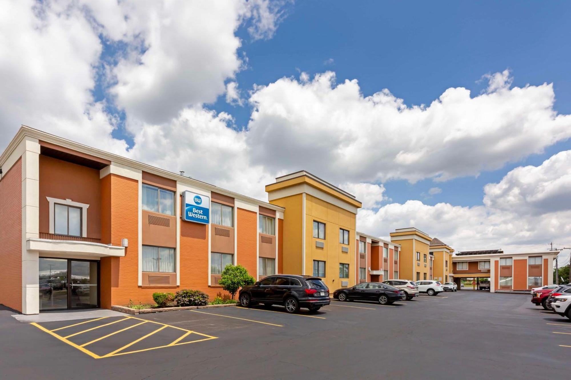 Best Western Inn At The Rochester Airport Exteriör bild