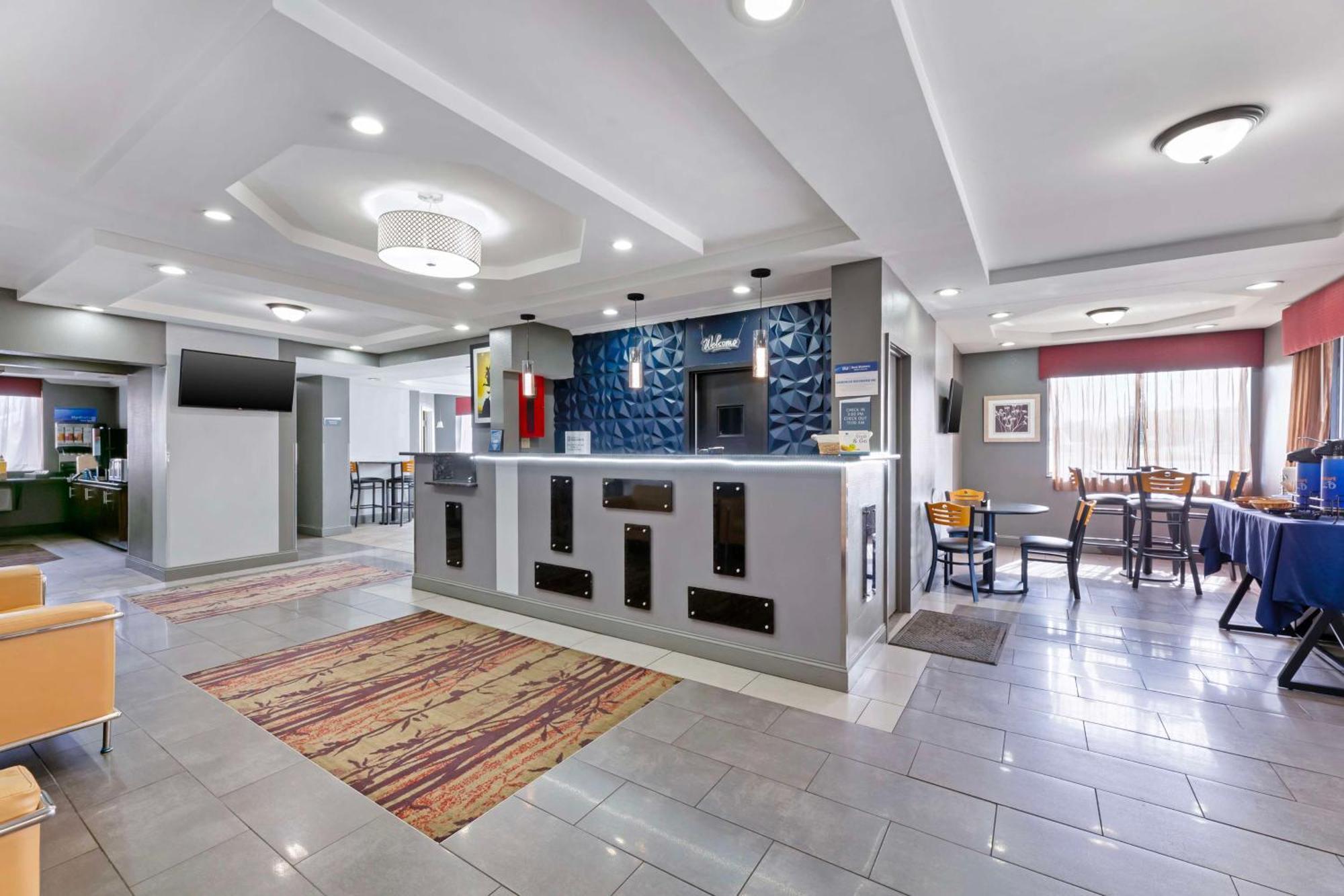 Best Western Inn At The Rochester Airport Exteriör bild