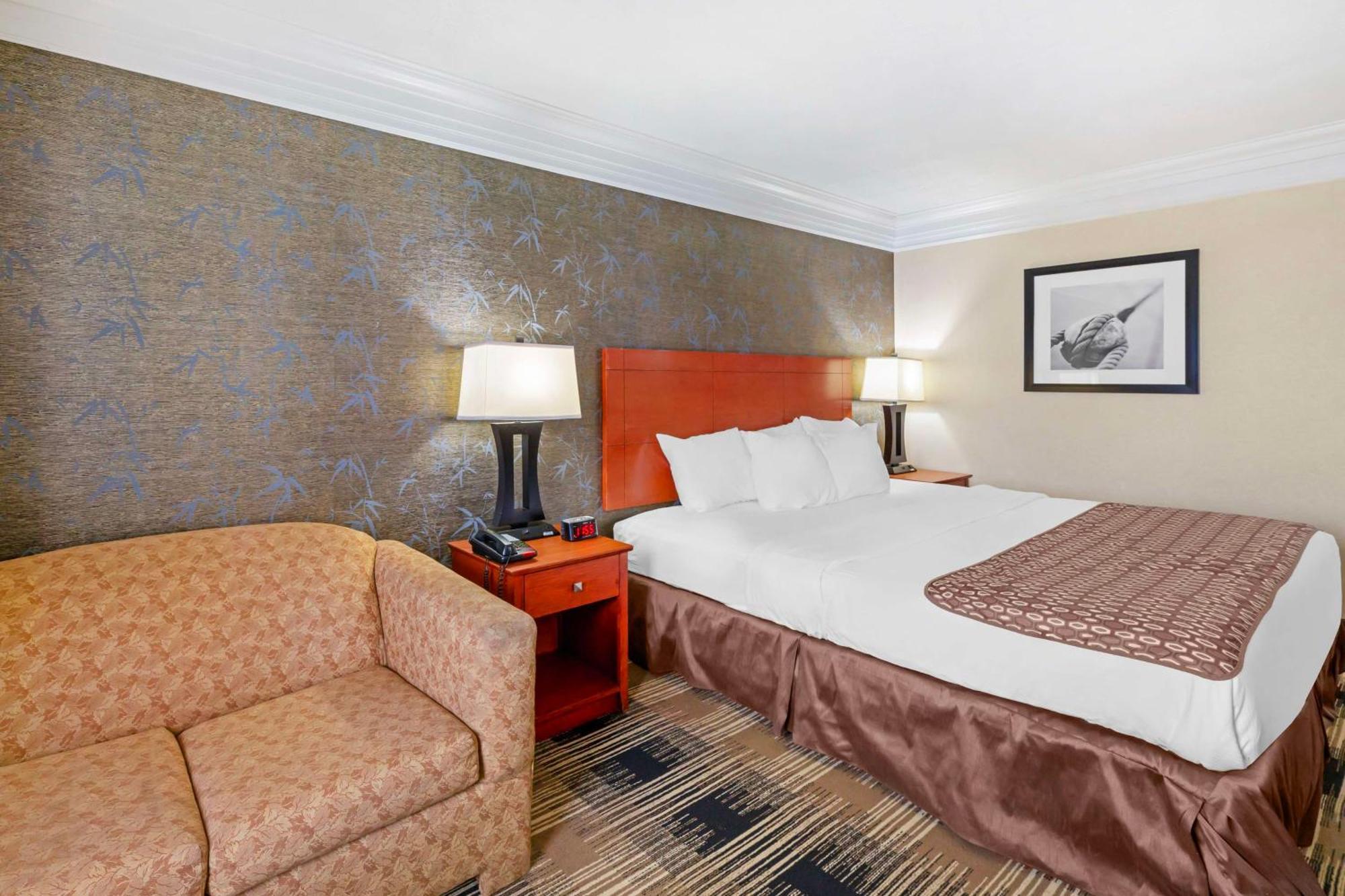 Best Western Inn At The Rochester Airport Exteriör bild